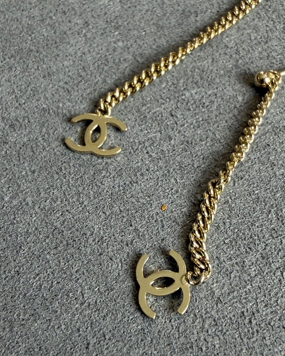 CHANEL light gold-tone CC CHAIN Drop Earrings