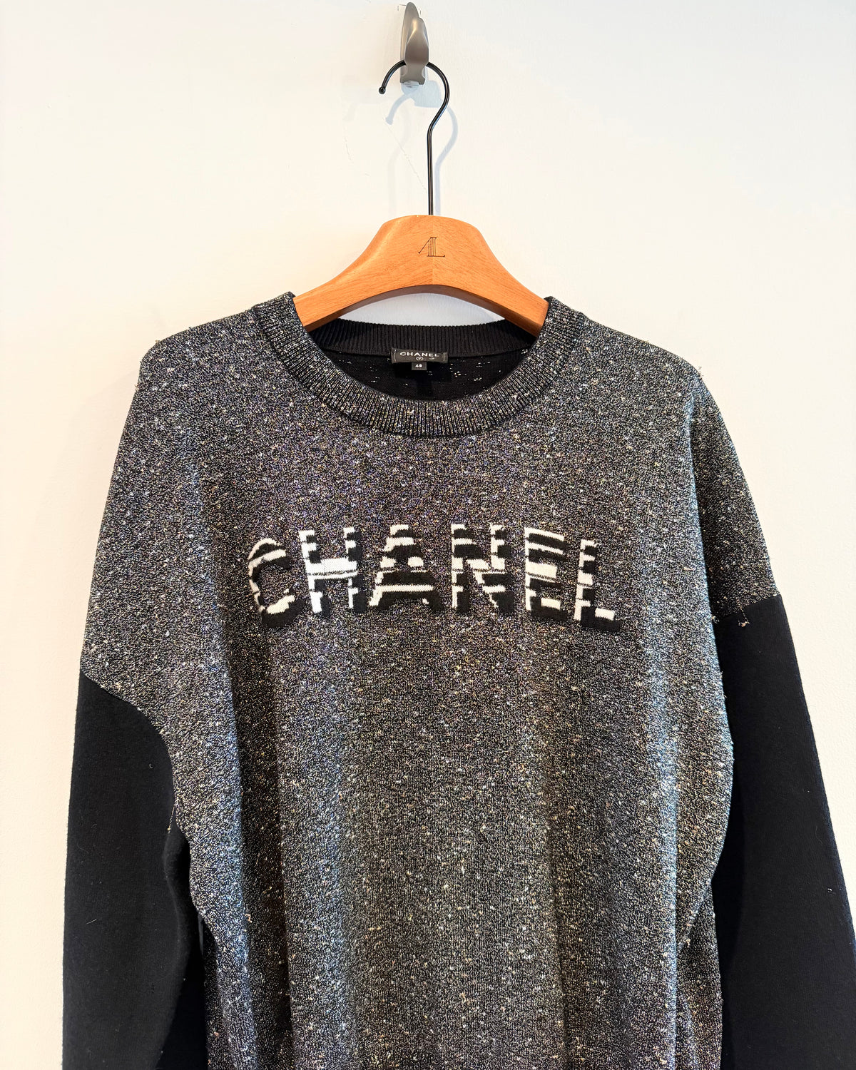 Chanel 20C LA PAUSA LOGO LUREX Sweater
